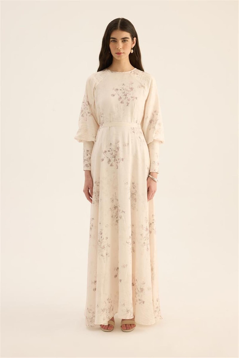 Geniş Manşetli Gece Elbisesi Krem