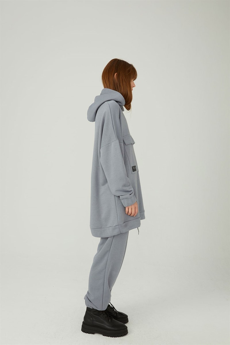 Kapaklı Cepli Sweatshirt