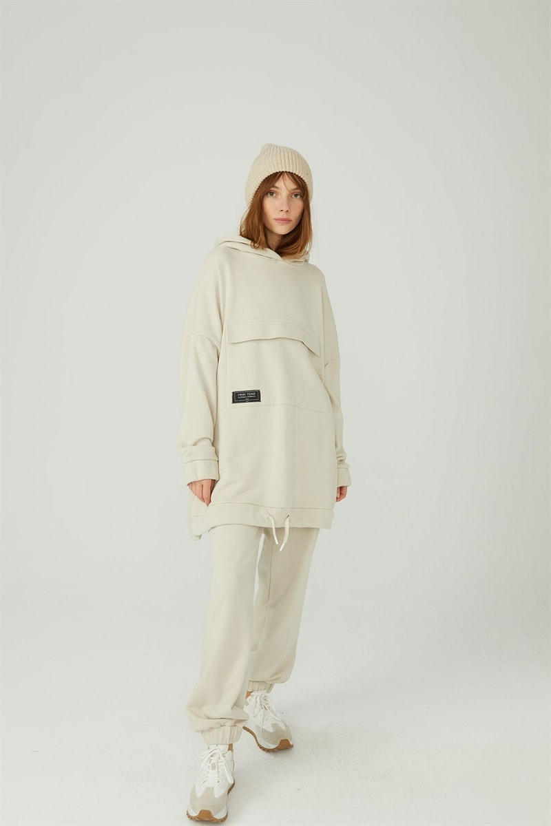 Kapaklı Cepli Sweatshirt
