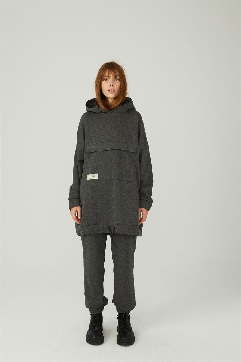 Kapaklı Cepli Sweatshirt
