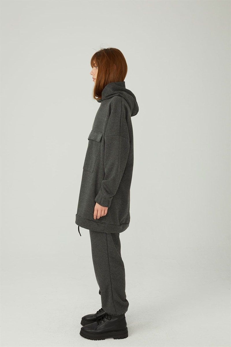 Kapaklı Cepli Sweatshirt