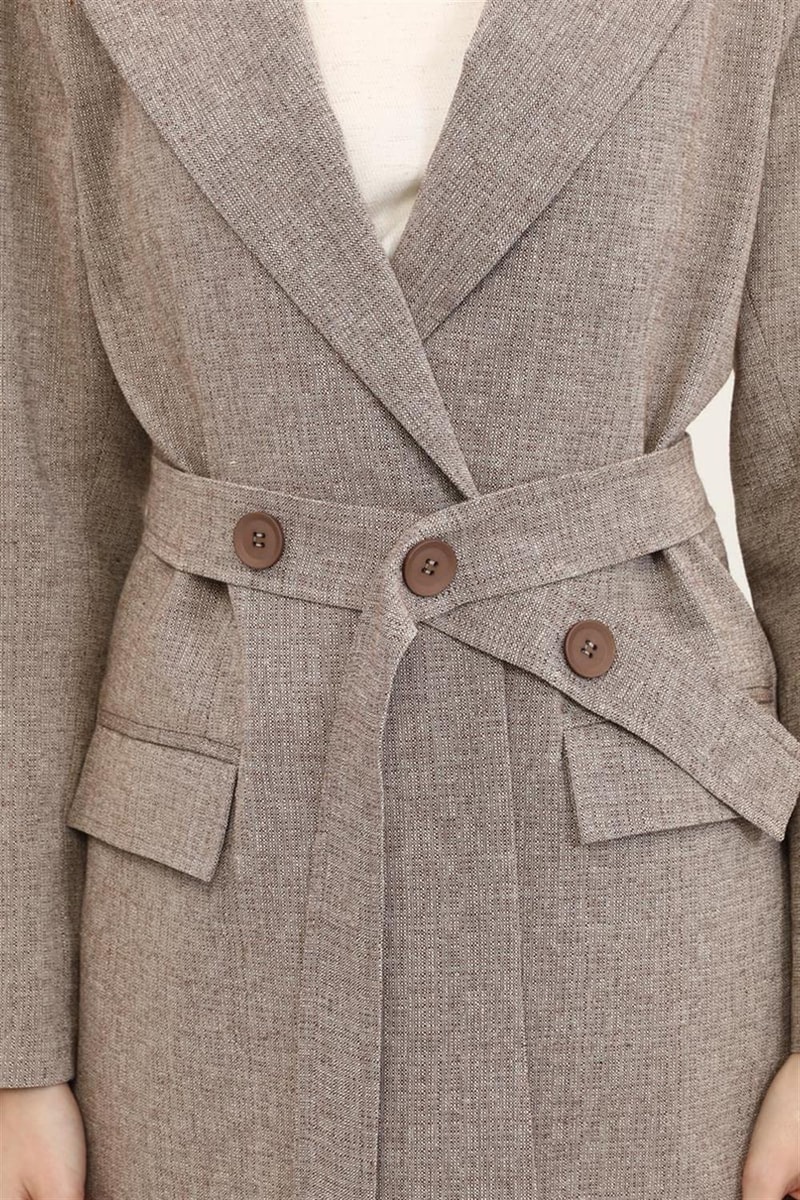 Kemeri Düğmeli Blazer