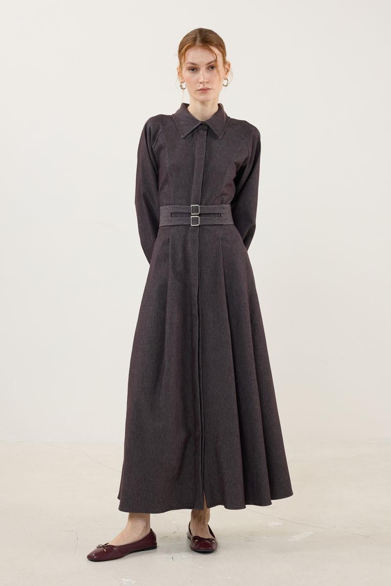 Metal Tokalı Kot Elbise Kahverengi