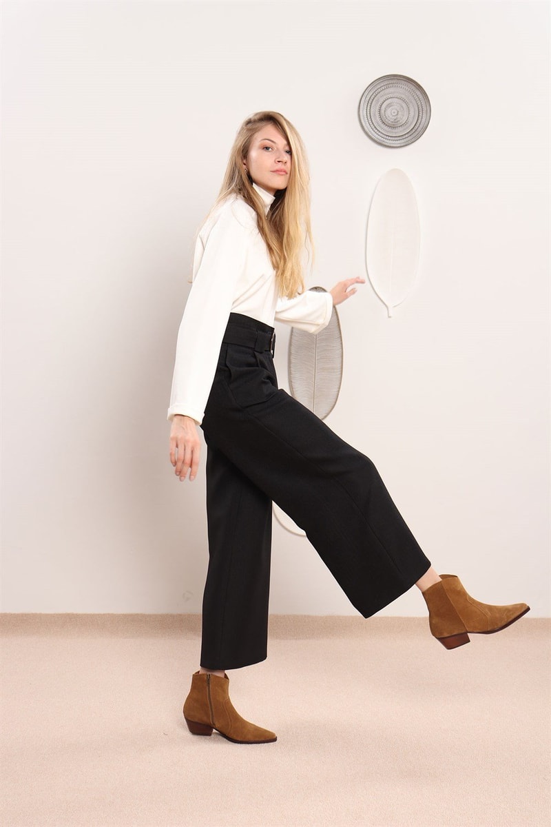 Oval Kemik Tokalı Pantolon