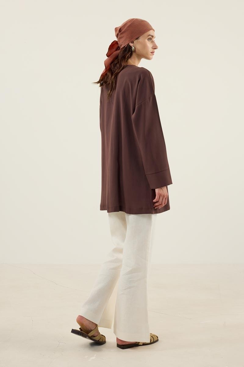 sedef-dugmeli-modal-tunik-kahverengi-526-4f.jpg