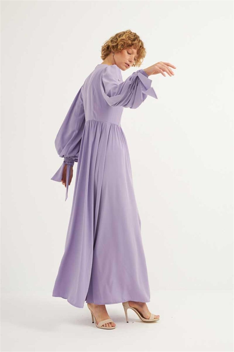 Taş İşlemeli Gece Elbisesi