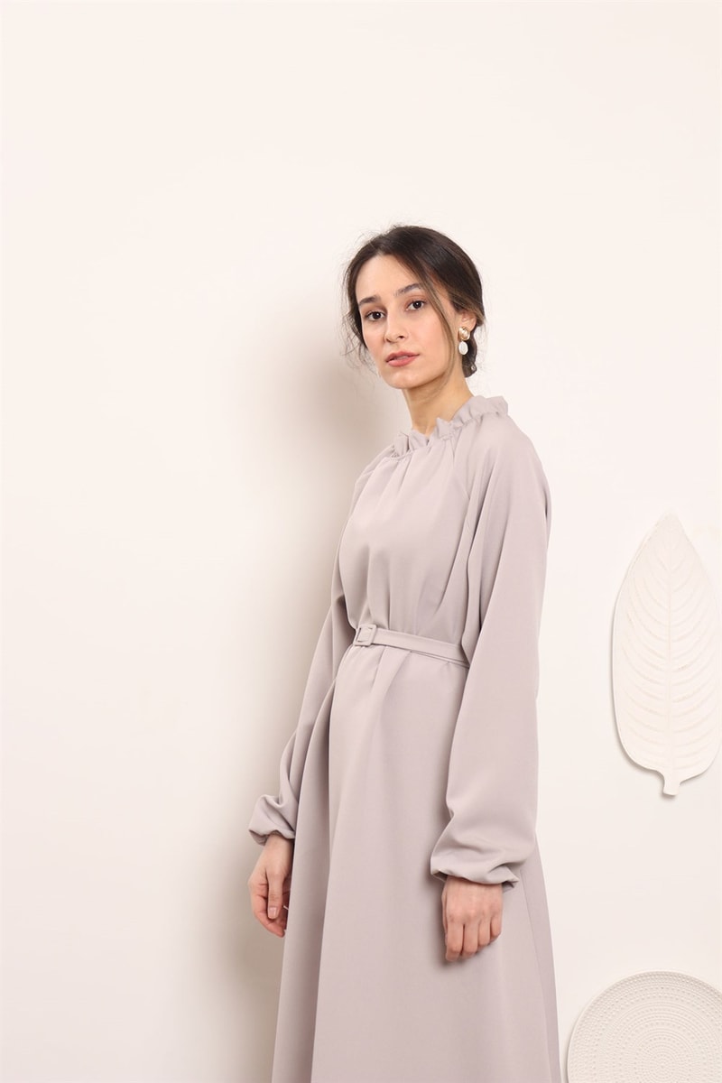 Yakası Büzgülü Elbise