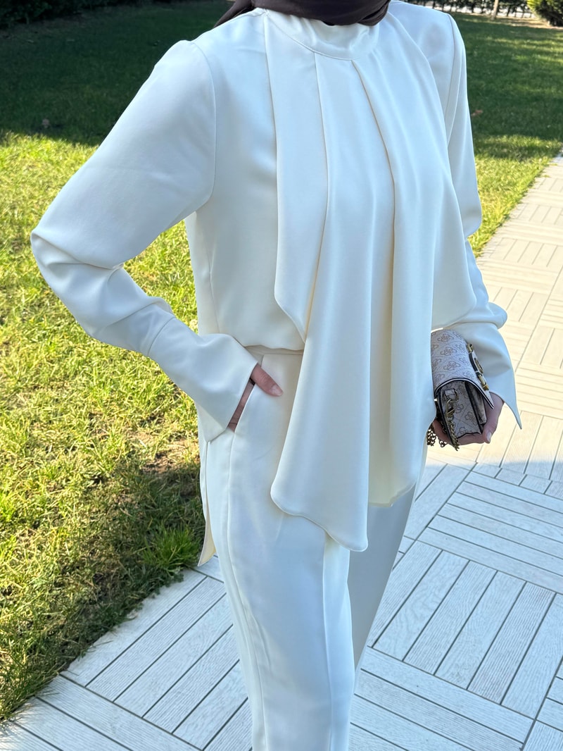 NOIRRE DESİGNTakımGala Takım Bej 