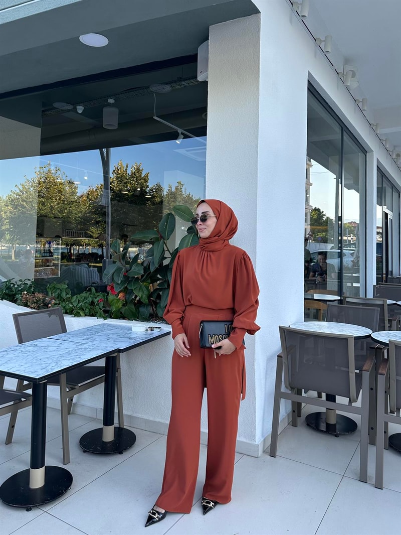 NOIRRE DESİGNTakımKol Detaylı Üçlü Takım-Kiremit