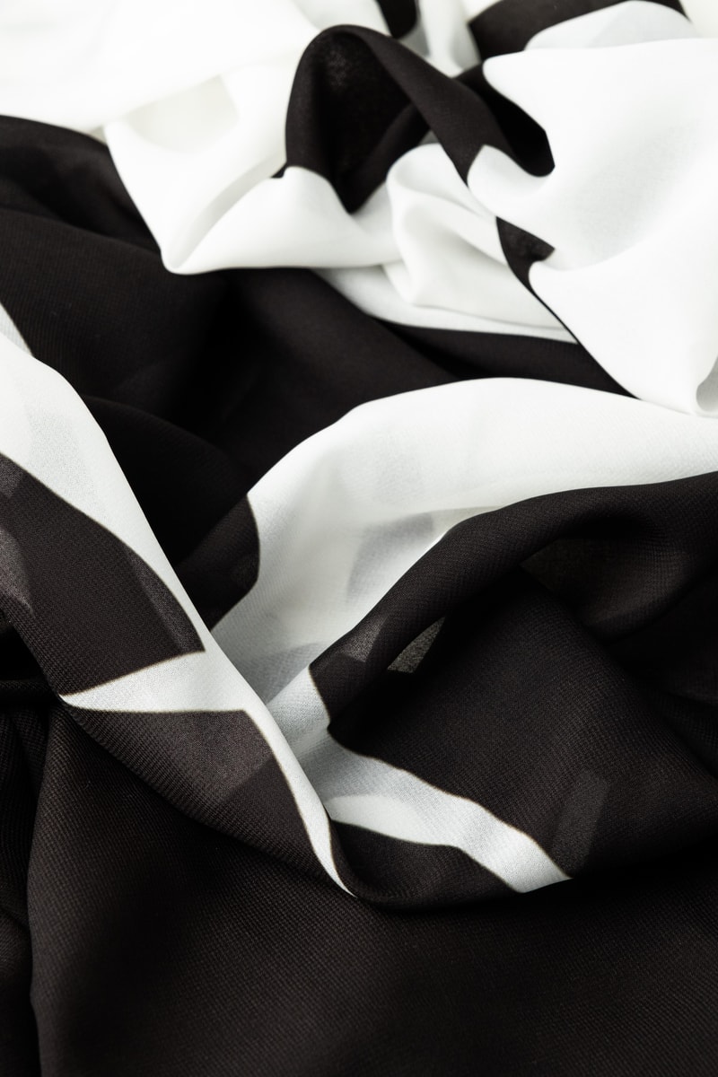 Koi Black Pareo 