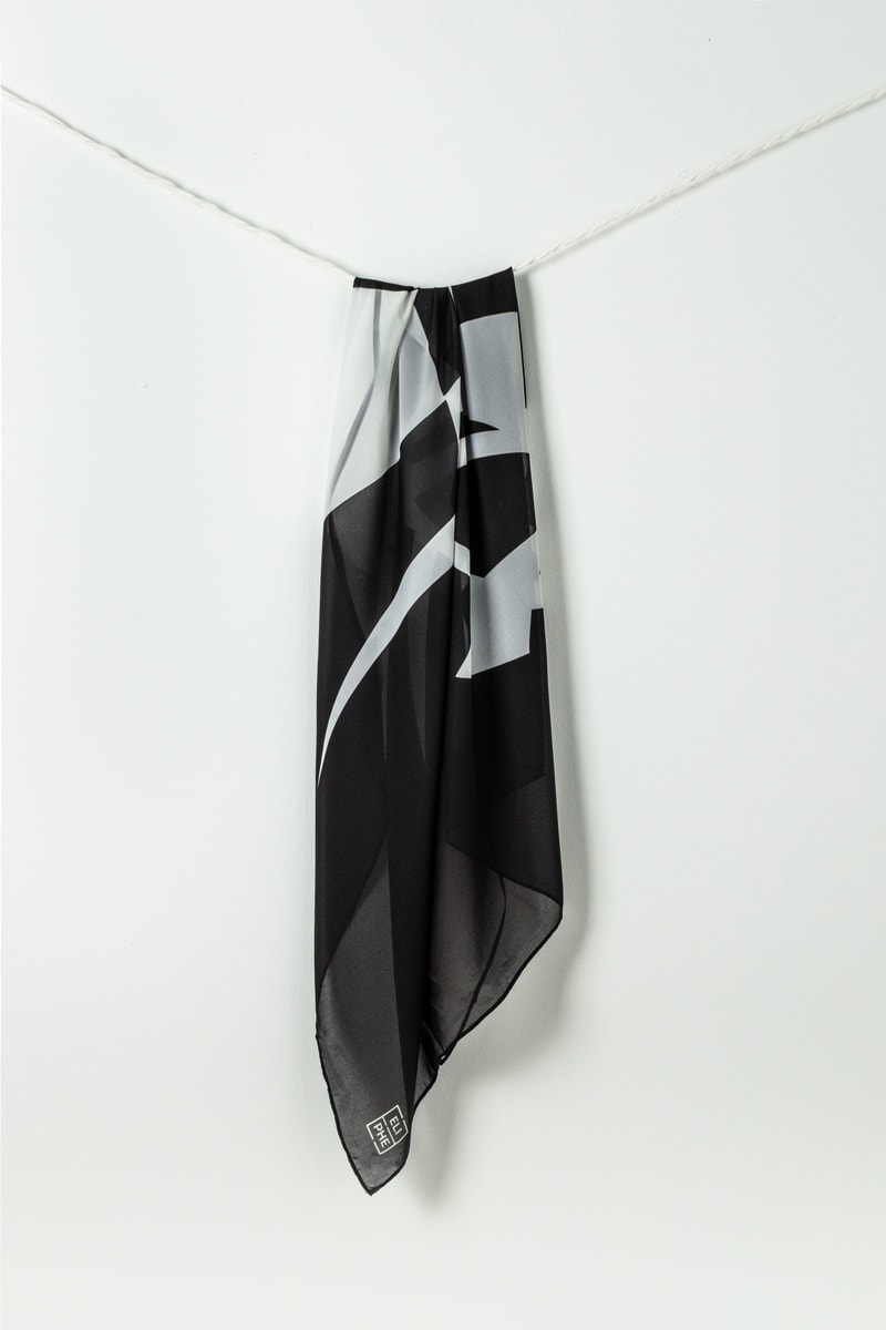 Koi Black Pareo 