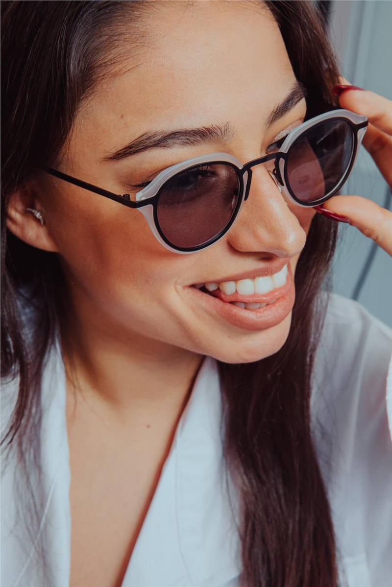 Alyssa Matt Clear Güneş Gözlüğü