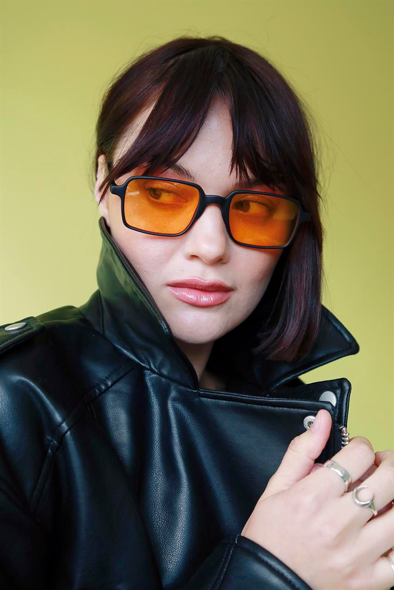 Attachment Black Orange Güneş Gözlüğü