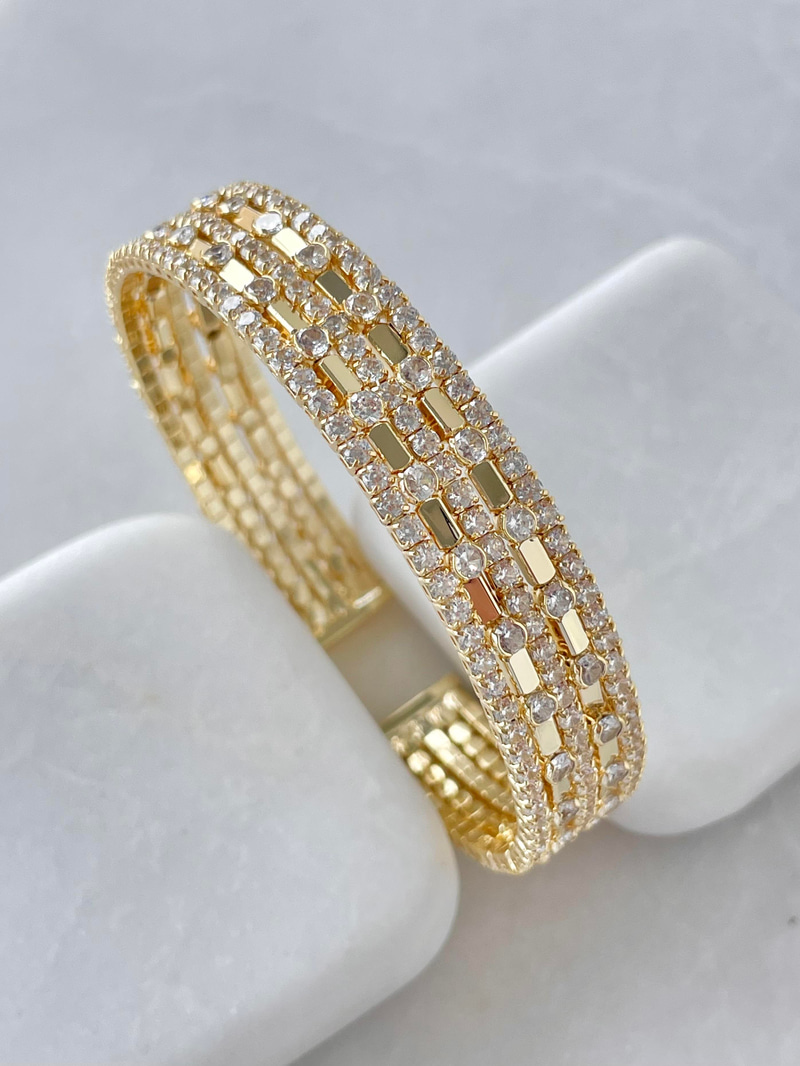Altın Kaplama Beş Sıra Kristal Taşlı Yaylı Kelepçe Gold