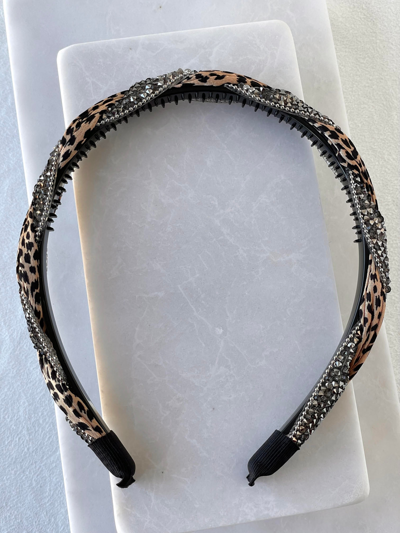 Kristal Füme Taşlı Burgu Leopar Taç Bej