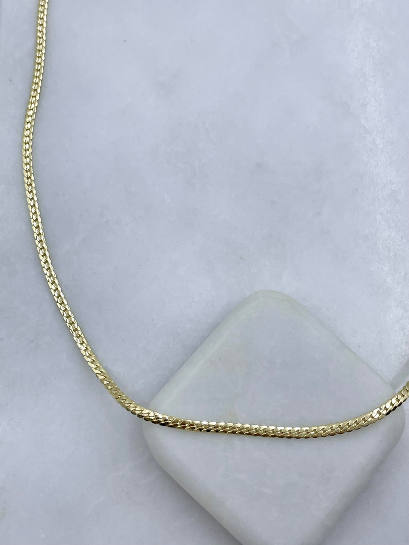 Altın Kaplama Minimal Ezme Yılan Zincir Kolye 45 cm Gold