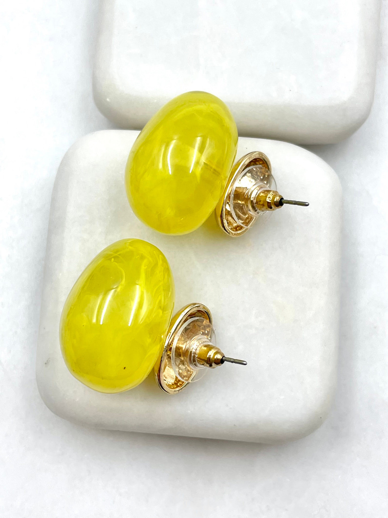 Gold Detaylı Opal Taşlı Vintage Oval Küpe Sarı