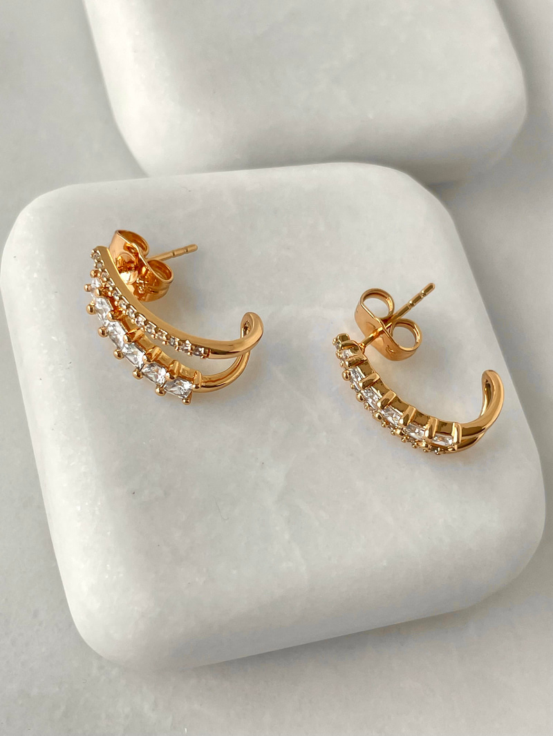 Özel Seri Kare ve Gömme Taşlı İkili Görünüm Küpe Gold
