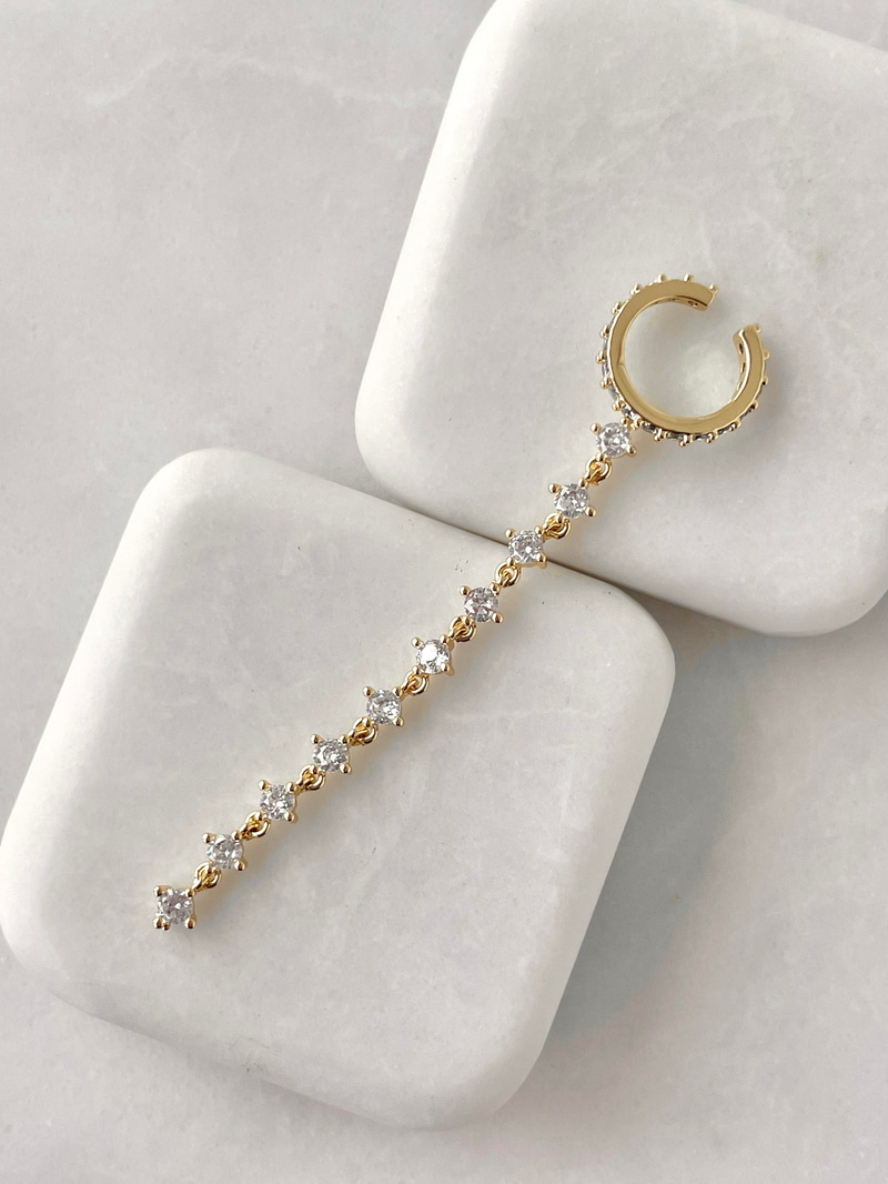 Altın Kaplama Kristal Sallantılı Uzun Kıkırdak Küpe Gold