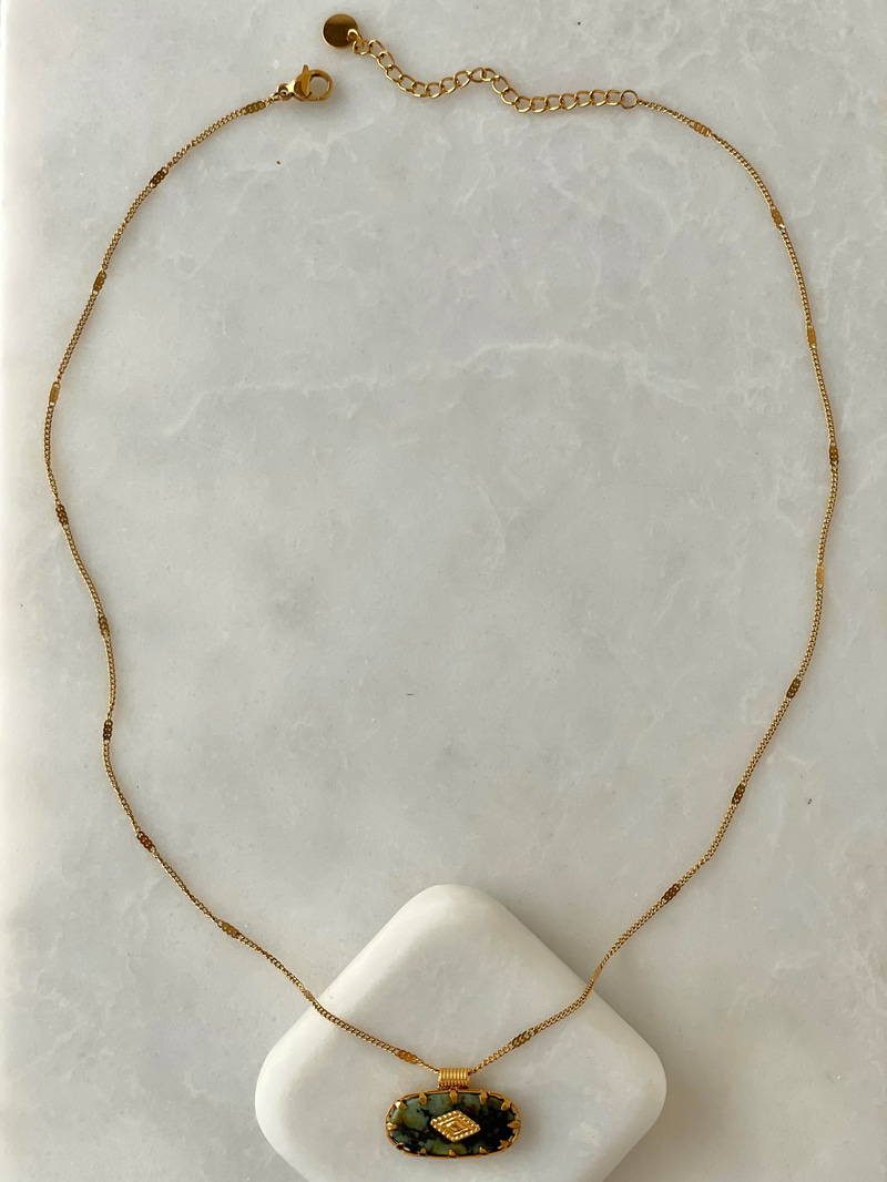 Çelik Oval Doğal Taş Işıltılı Zincir Vintage Kolye Yeşil