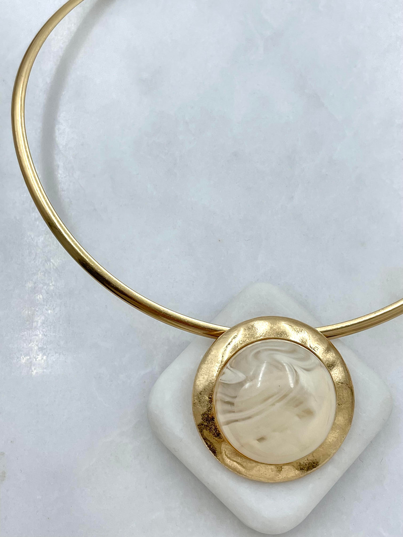 Altın Kaplama Doğal Taşlı Vintage Choker Kolye Ekru
