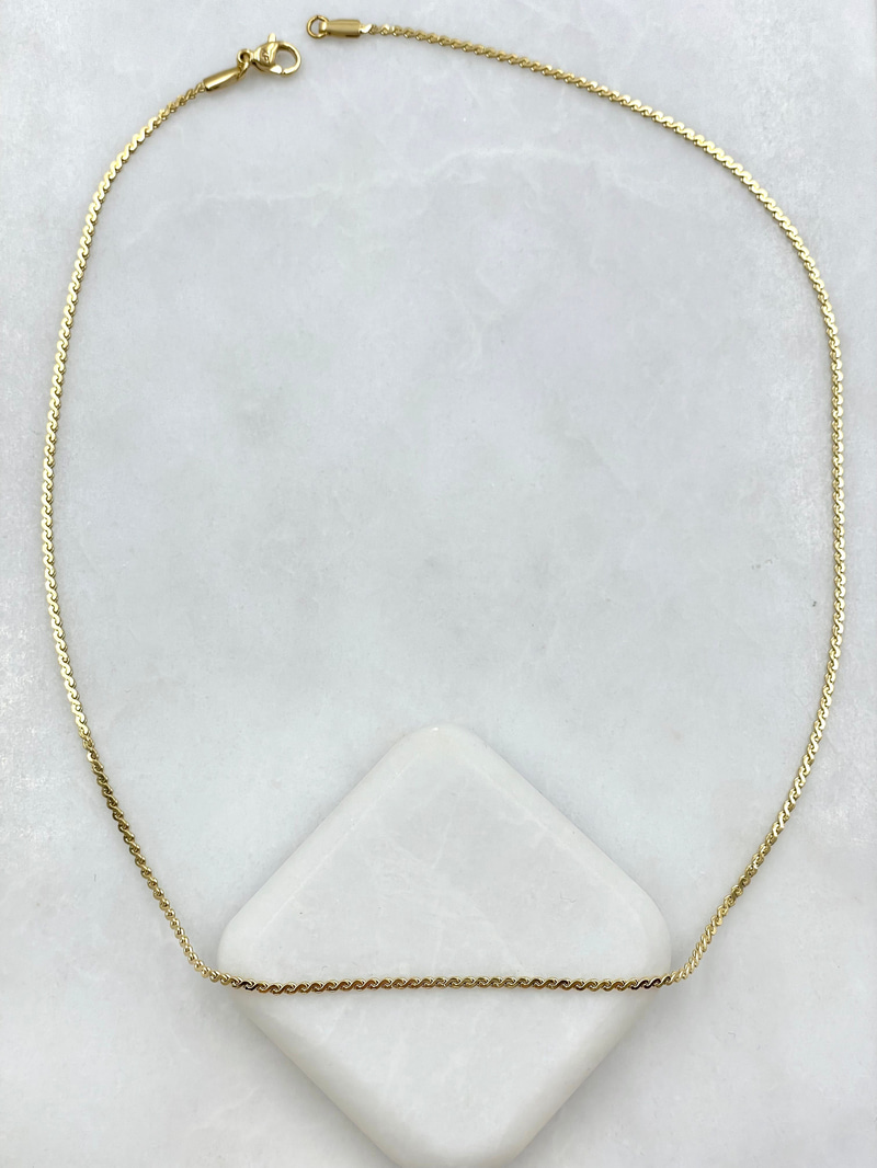 Özel Seri Minik S Plaka Kolye 45 cm Gold