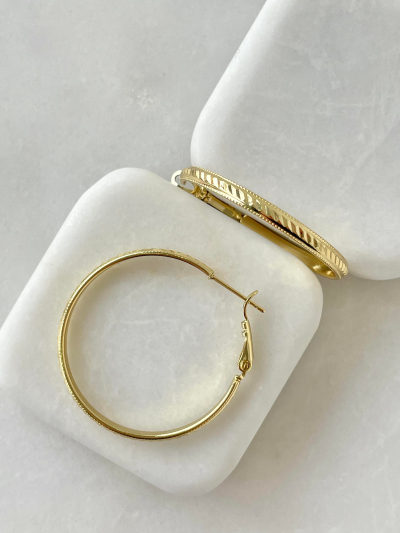 Özel Seri Şerit İşlemeli Basic Halka Küpe Gold