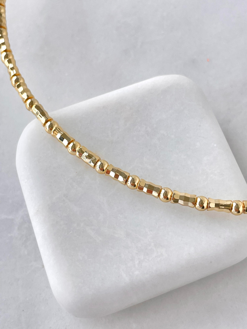 Altın Kaplama Işıltılı Boru ve Topçuk Yaylı Kolye Gold
