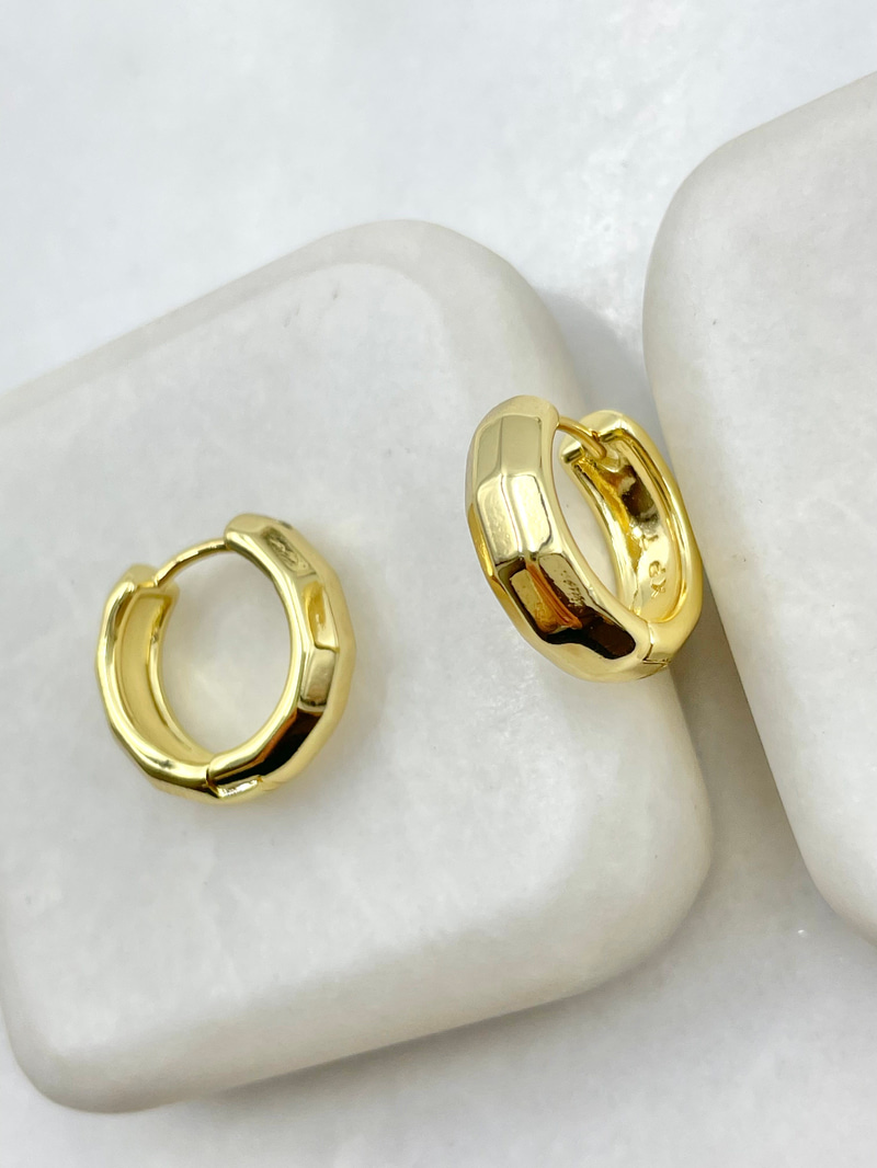 Özel Seri Dikdörtgen Yansımalı Halka Küpe Gold