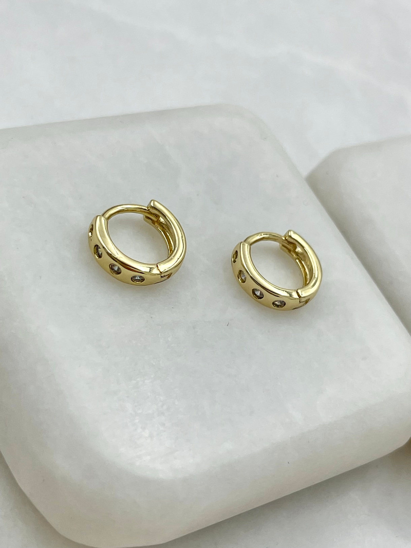 Özel Seri Dörtlü Zirkon Taşlı Minimal Halka Küpe Gold