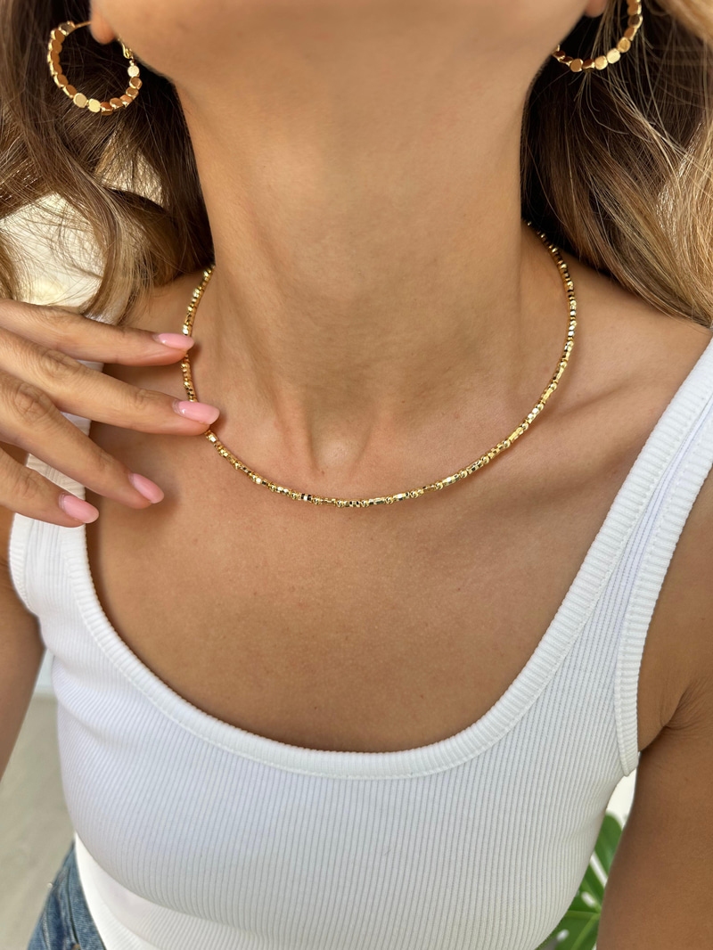 Altın Kaplama Işıltılı Boru ve Topçuk Yaylı Kolye Gold