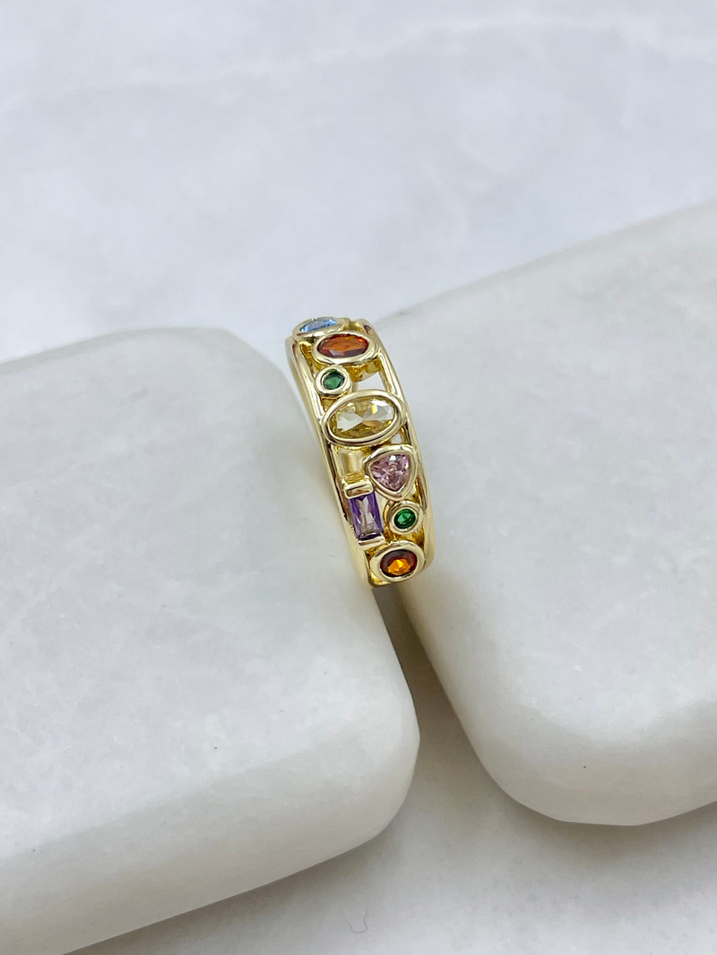 Altın Kaplama Renkli Kristal Taşlı Vintage Yüzük Gold