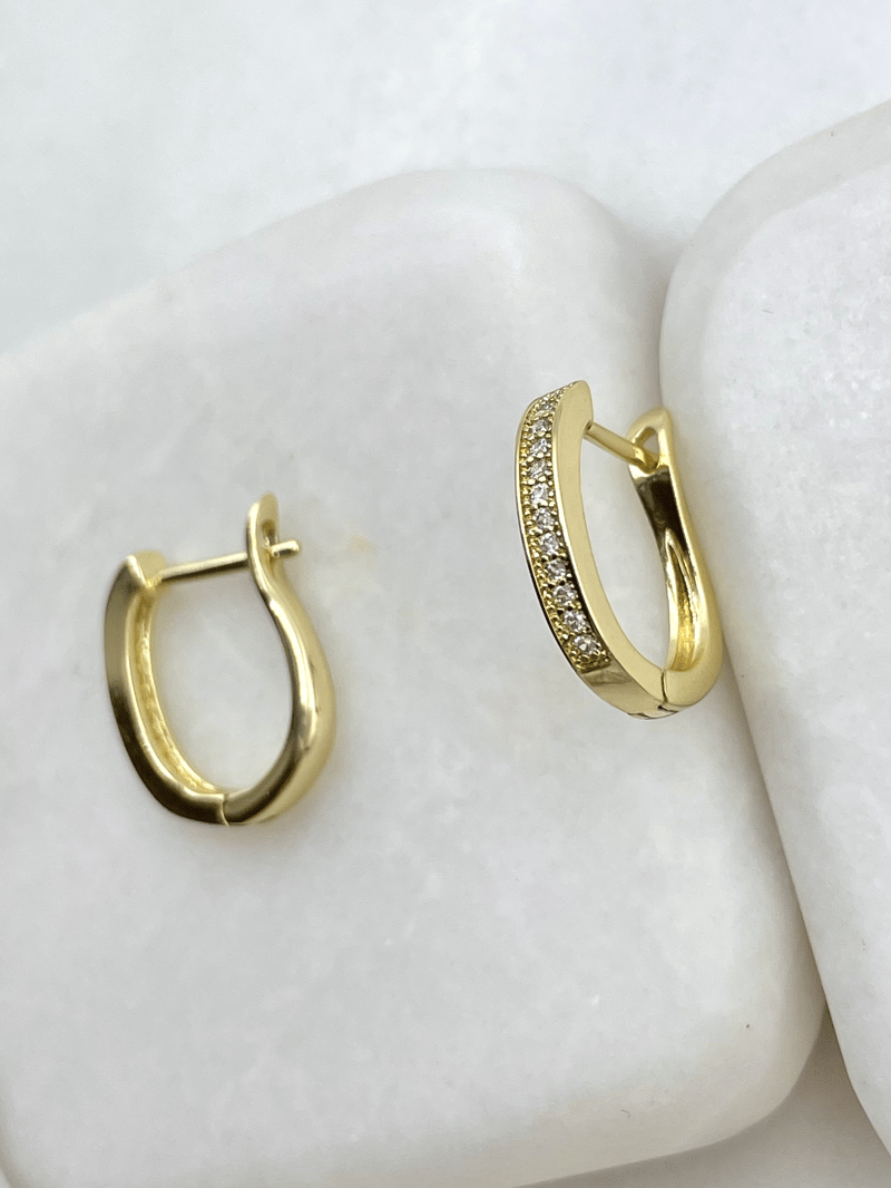 Özel Seri Zirkon Taşlı U Küpe Gold