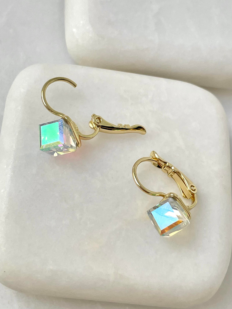 Özel Seri Swarovski Küpe Gold