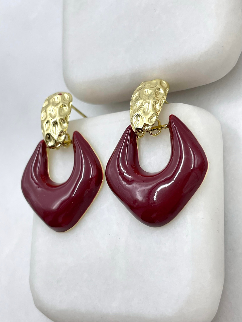 Altın Kaplama Ezme Plaka Sallantılı Vintage Küpe Bordo