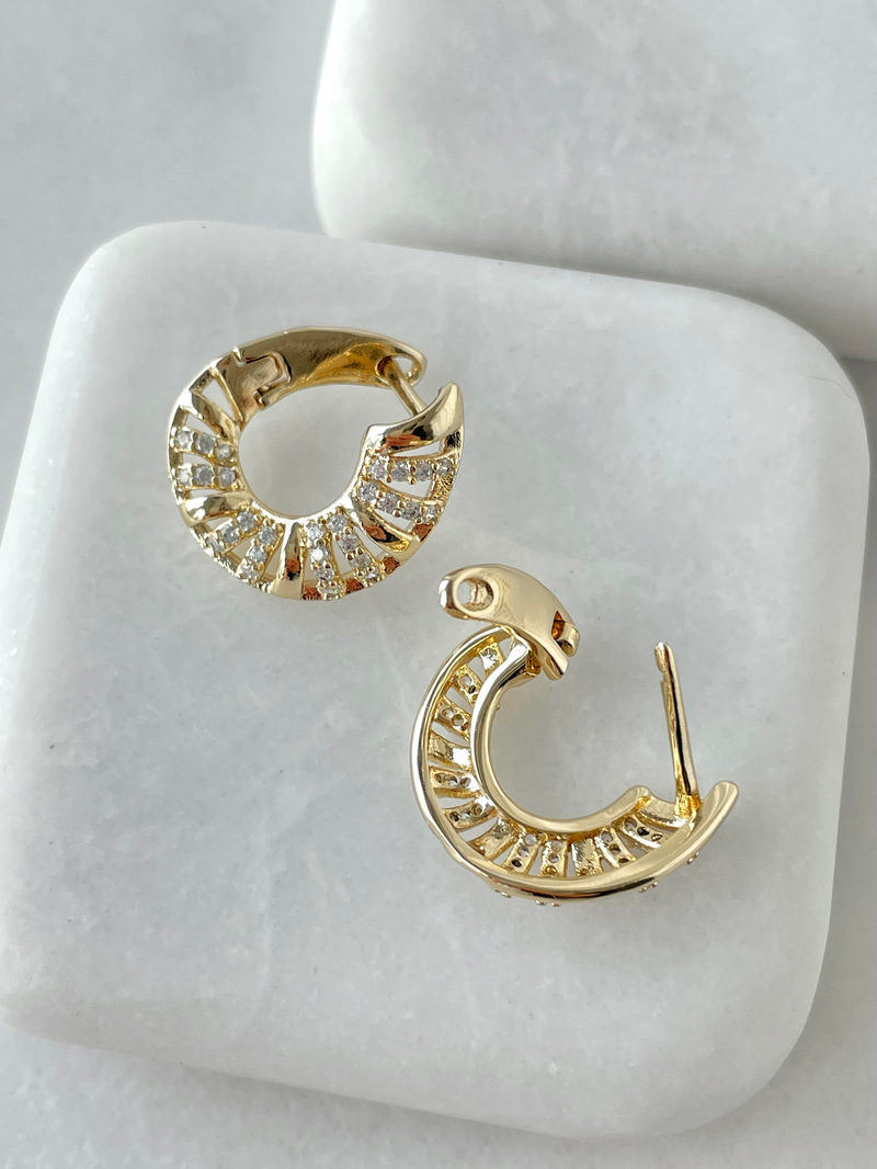 Özel Seri Kristal Taşlı Daire Küpe Gold