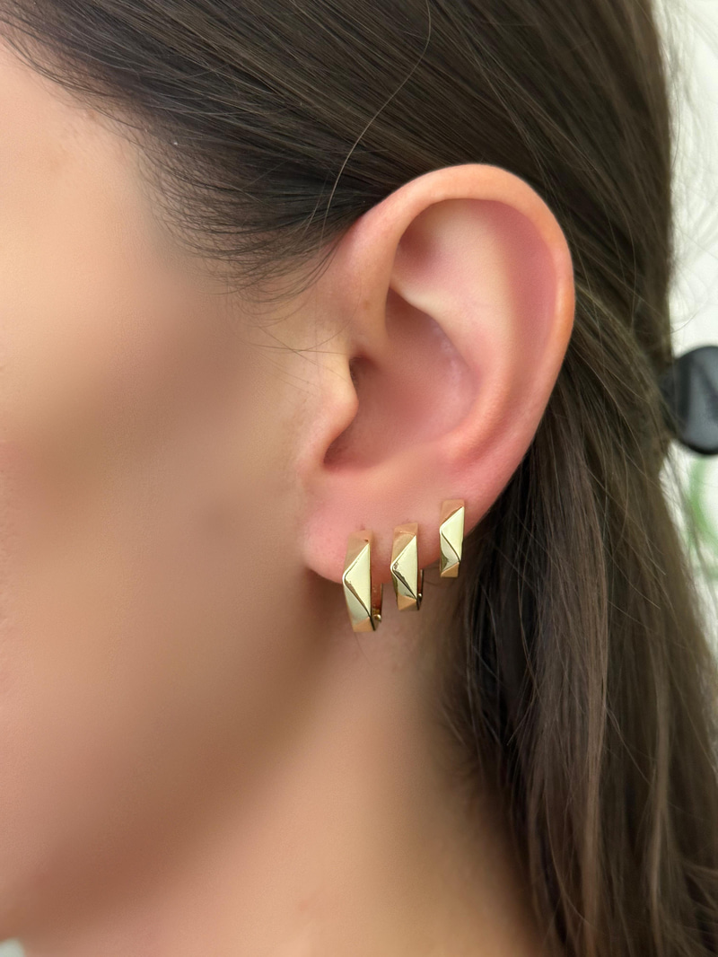 Altın Kaplama Altılı Köşeli Model Küpe Seti Gold