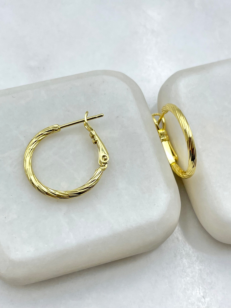 Özel Seri Işıltılı Sarmal Halka Küpe 2 cm Gold