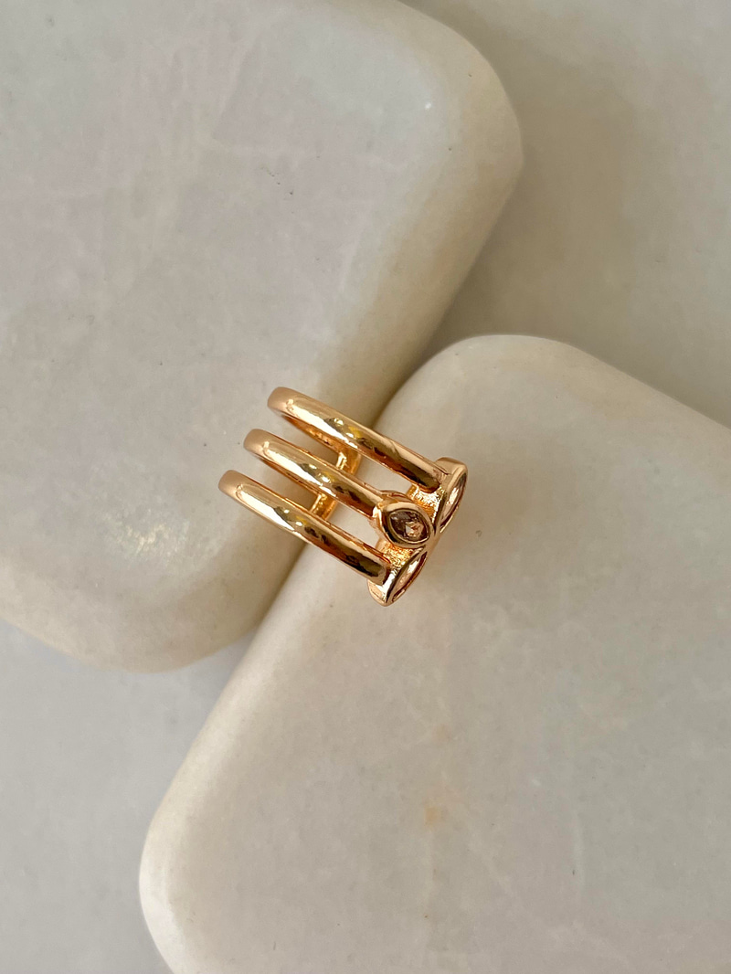 Altın Kaplama Kristal Çiçekli Üç Sıra Kıkırdak Küpe Gold