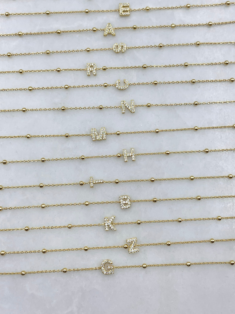 Topçuk Zincir Minimal Harf Kolye Gold