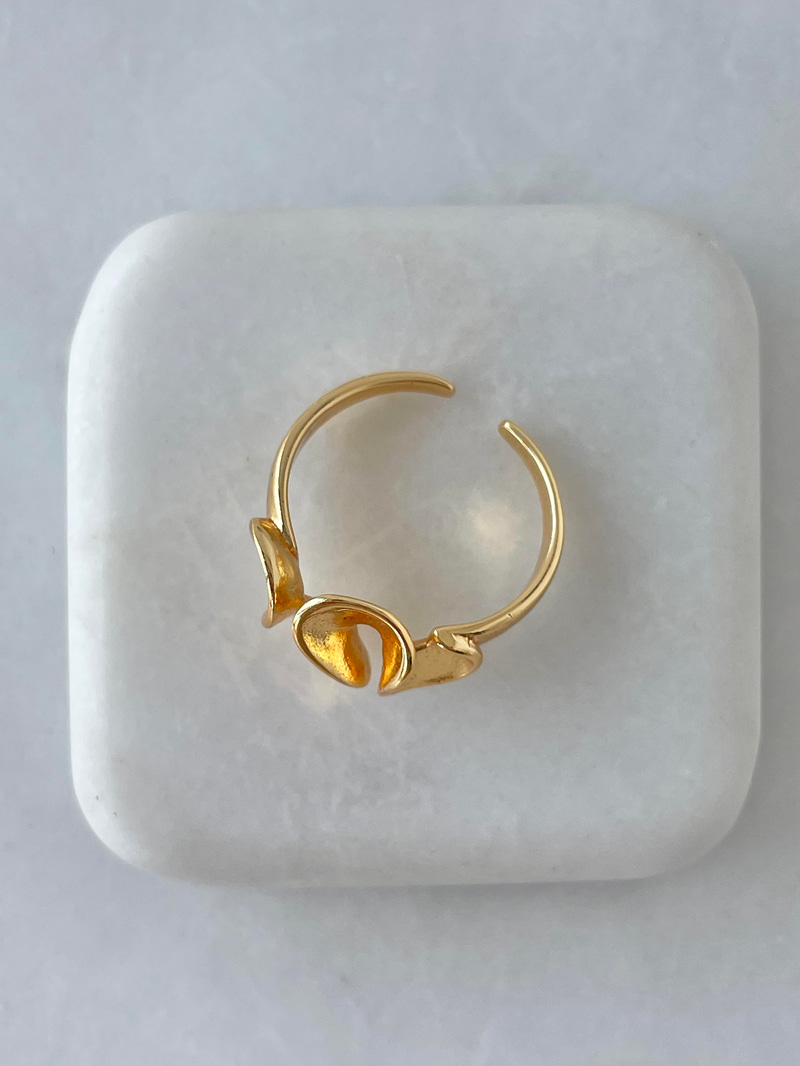 Altın Kaplama Kıvrım Model Yüzük Gold