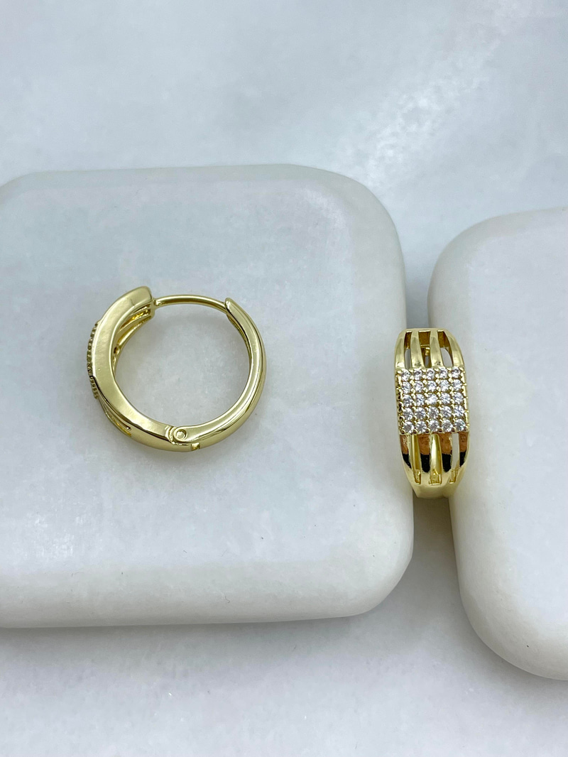 Özel Seri Dörtlü Görünüm Gömme Taşlı Küpe Gold