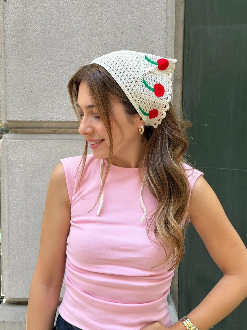 Kiraz Desenli İpli Üçgen Bandana Renkli