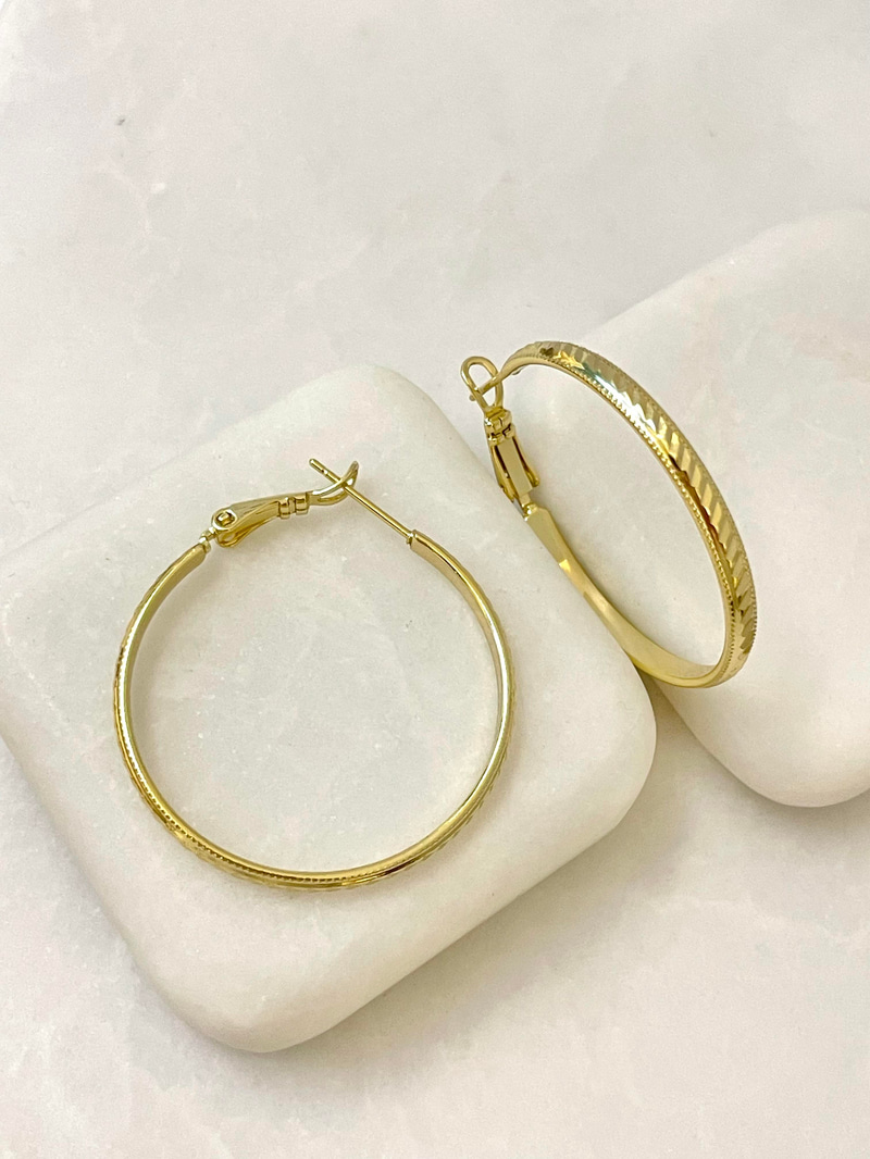 Özel Seri İşlemeli Halka Küpe Gold
