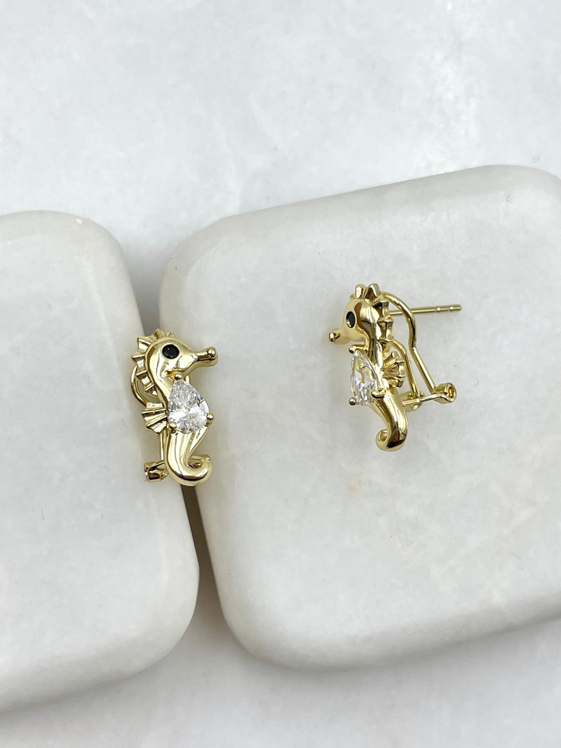 Özel Seri Kristal Taşlı Deniz Atı Küpe Gold