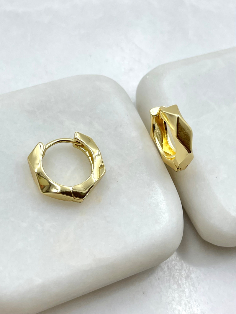 Asimetrik Yansımalı Halka Küpe Gold