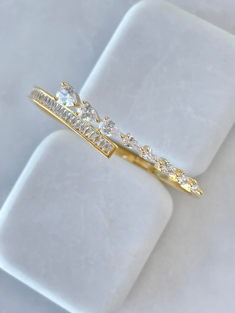 Özel Seri Damla ve Baget Taşlı Birleşim Kelepçe Gold