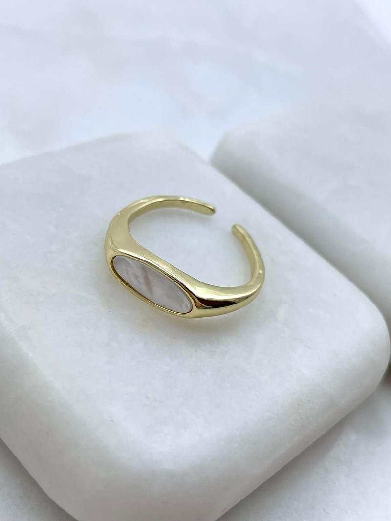 Altın Kaplama Sedefli Oval Plaka Yüzük Gold