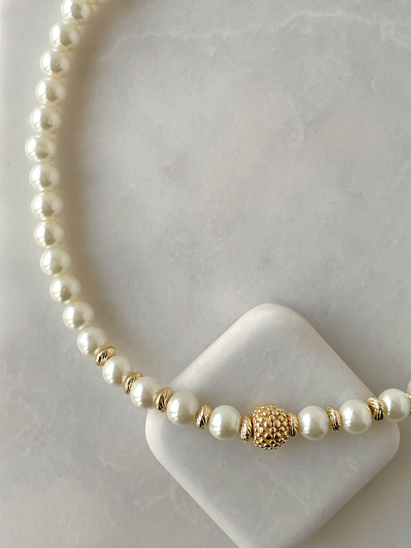 Vintage Gold Detaylı İnci Kolye