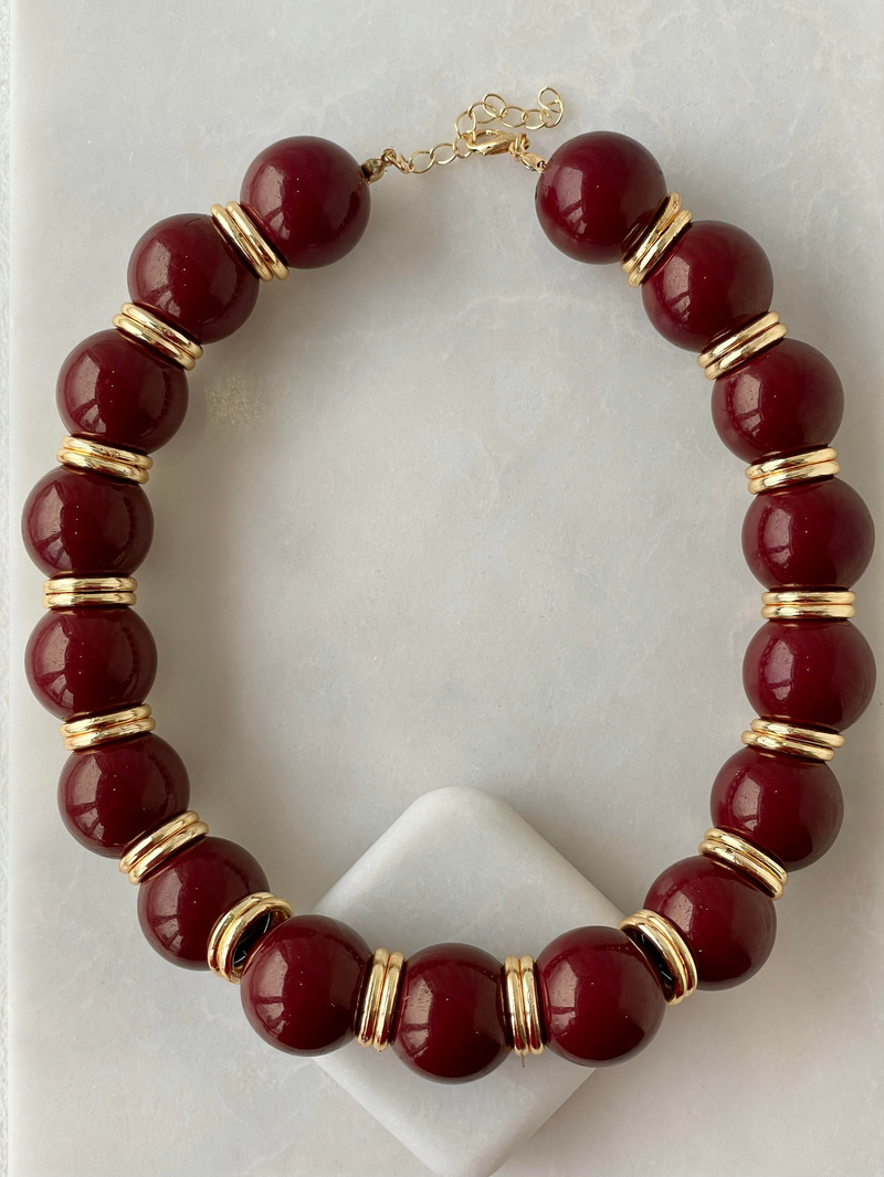 Gold Halka Detaylı Bordo Top Kolye